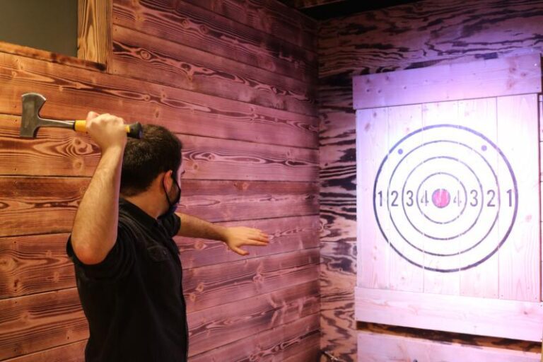 Lefty's axe throwing in lewes delaware